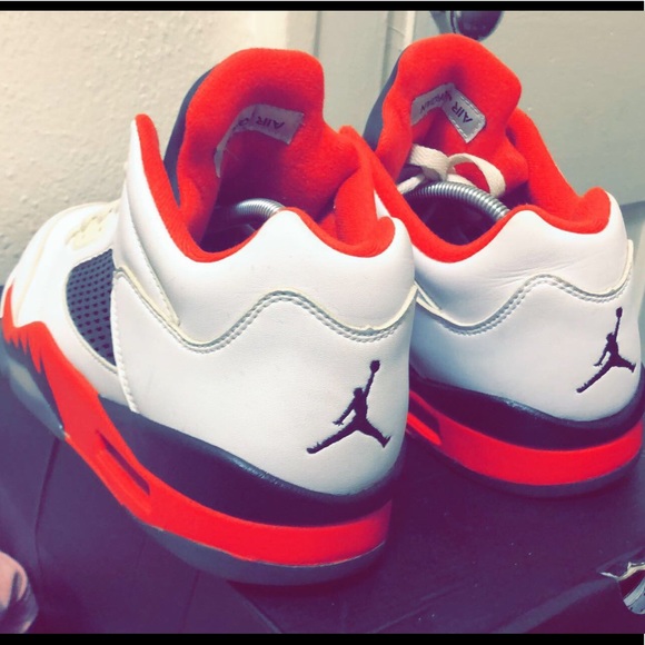 Jordan 5 fire red - Picture 2 of 3